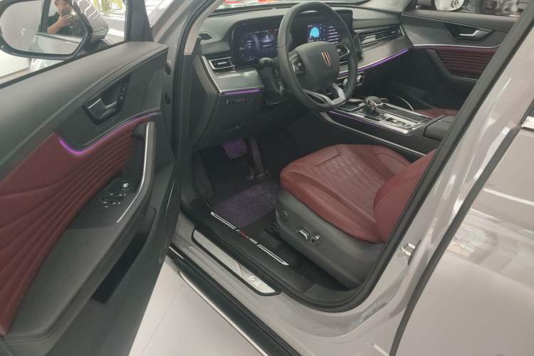 Used Hongqi HS5 2023 2.0T Qixiang Pro Edition Interior 3