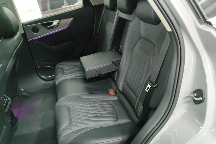 Used Hongqi HS5 2023 2.0T Qixiang Pro Edition Interior 4
