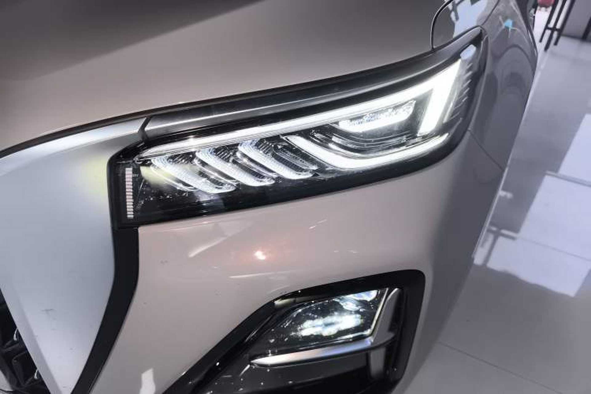 Used Hongqi HS5 2023 2.0T Qixiang Pro Edition Left Front Headlight