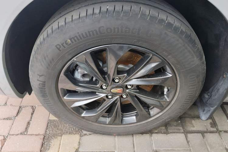 Used Hongqi HS5 2023 2.0T Qixiang Pro Edition Left Front Wheel Hub