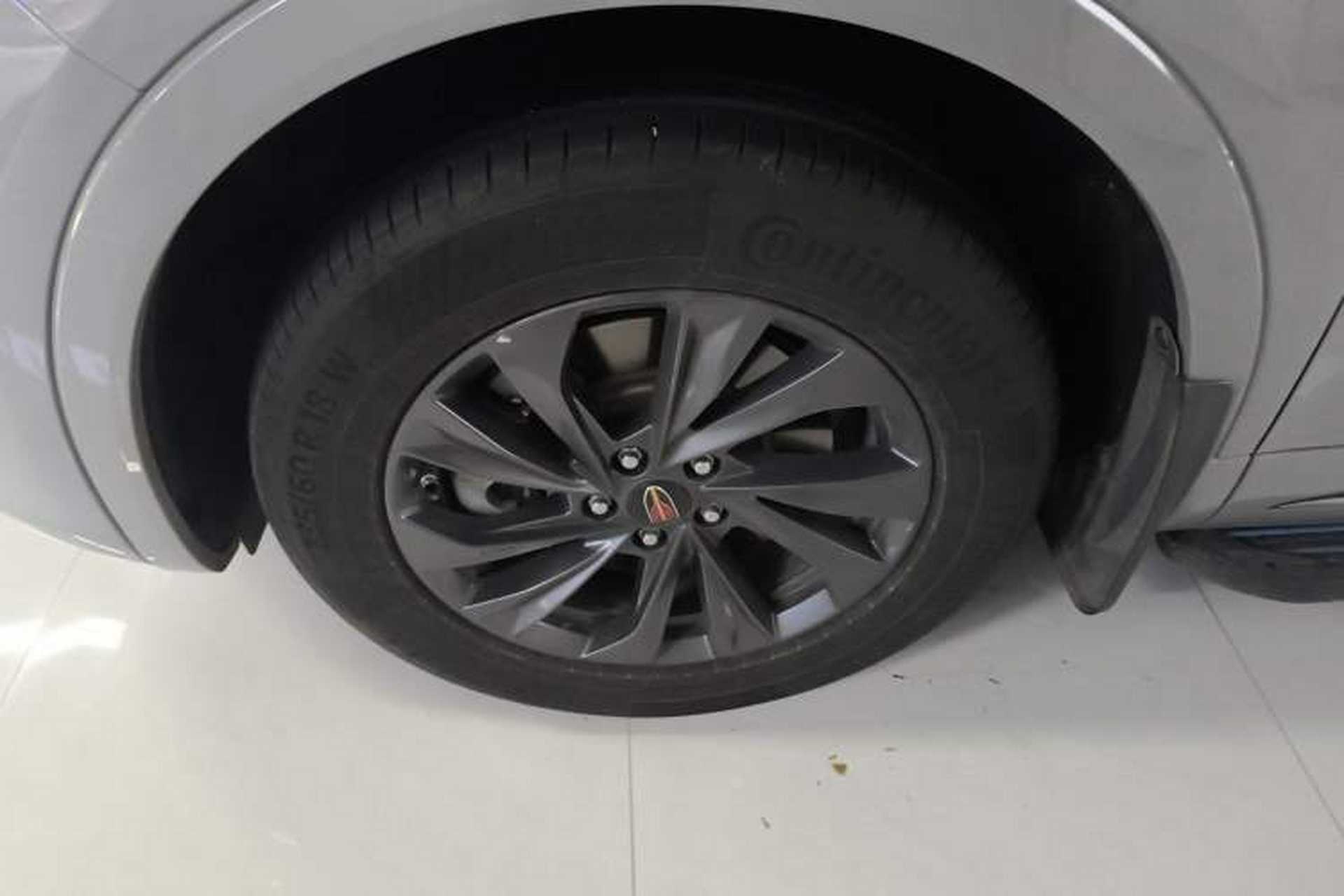 Used Hongqi HS5 2023 2.0T Qixiang Pro Edition Left Front Wheel Hub