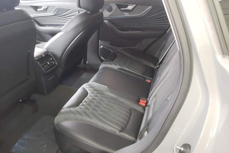 Used Hongqi HS5 2023 2.0T Qixiang Pro Edition Left Rear Seat