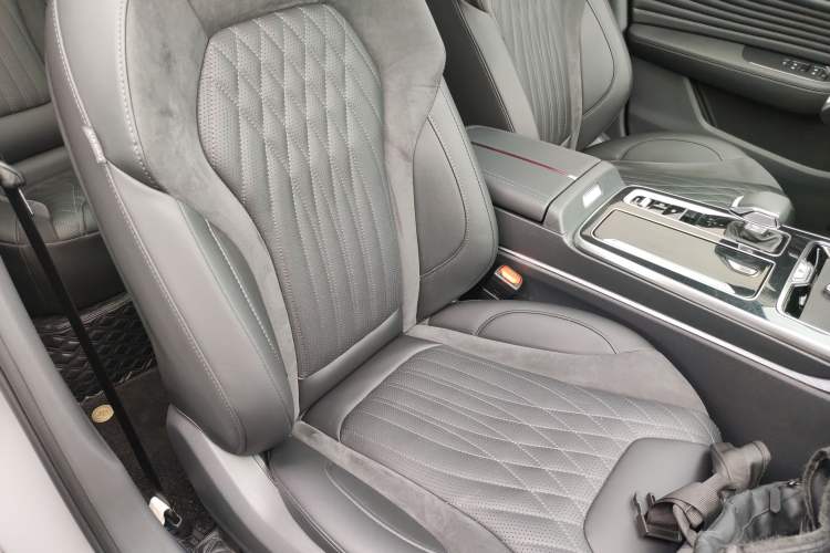 Used Hongqi HS5 2023 2.0T Qixiang Pro Edition Right Front Seat
