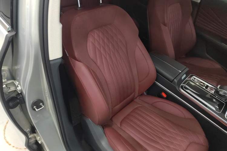 Used Hongqi HS5 2023 2.0T Qixiang Pro Edition Right Front Seat