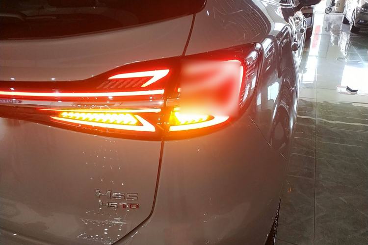 Used Hongqi HS5 2023 2.0T Flagship Pro Edition Right Rear Taillight
