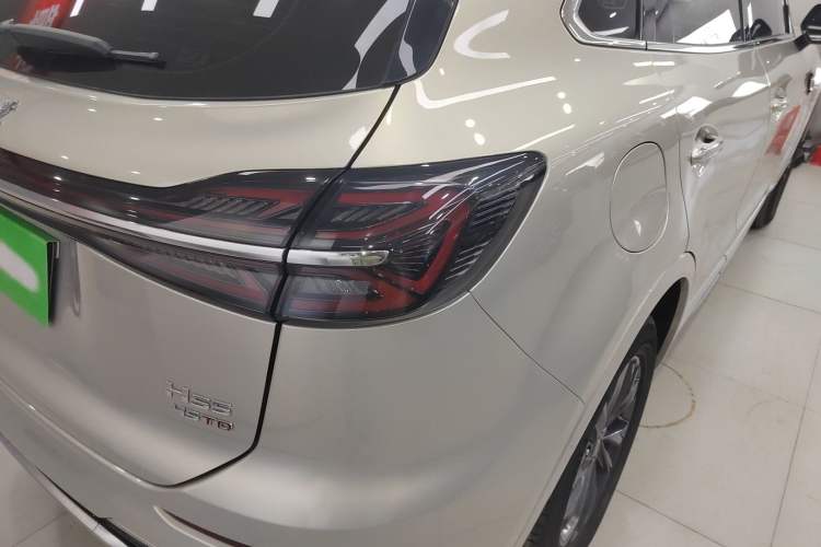 Used Hongqi HS5 2023 2.0T Qixiang Pro Edition Right Rear Taillight