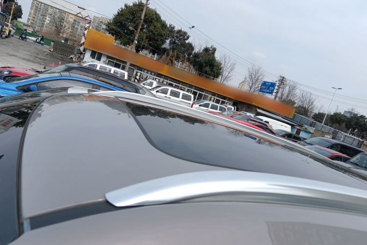 Used Hongqi HS5 2023 2.0T Four-Wheel Drive Flagship Pro Edition Roof