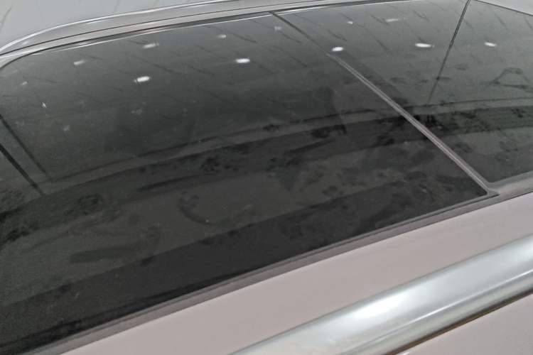Used Hongqi HS5 2023 2.0T Qixiang Pro Edition Roof