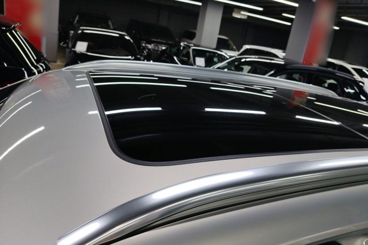 Used Hongqi HS5 2023 2.0T Four-Wheel Drive Flagship Pro Edition Roof