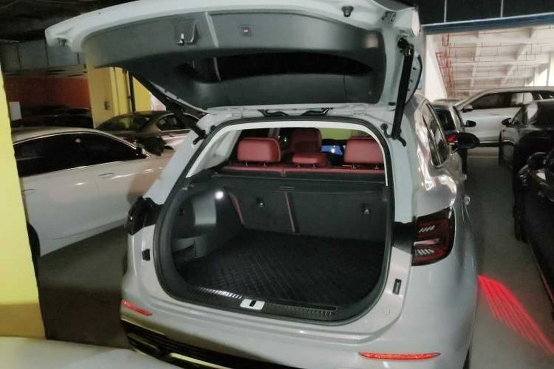 Used Hongqi HS5 2023 2.0T Flagship Pro Edition Trunk