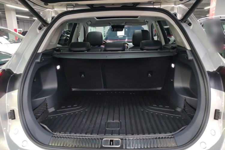 Used Hongqi HS5 2023 2.0T Four-Wheel Drive Flagship Pro Edition Trunk