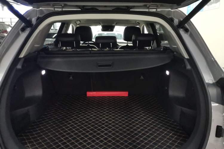 Used Hongqi HS5 2023 2.0T Qixiang Pro Edition Trunk
