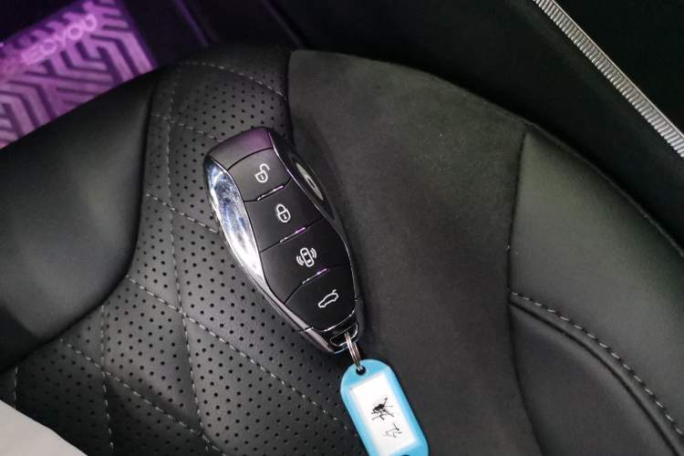 Used Hongqi HS5 2023 2.0T Qixiang Pro Edition Vehicle Key