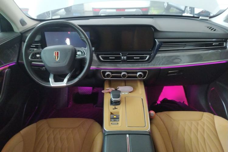 Used Hongqi HS5 2023 2.0T Four-Wheel Drive Flagship Pro Edition Interior 2