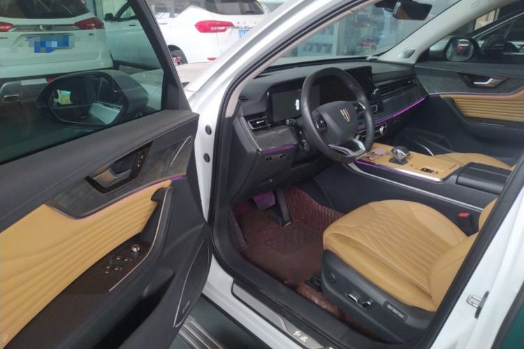 Used Hongqi HS5 2023 2.0T Four-Wheel Drive Flagship Pro Edition Interior 3