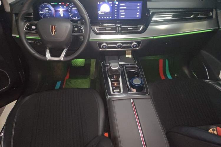 Used Hongqi HS5 2023 2.0T Qixiang Pro Edition Center Console