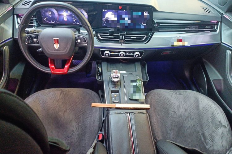 Used Hongqi HS5 2023 2.0T Qixiang Pro Edition Center Console