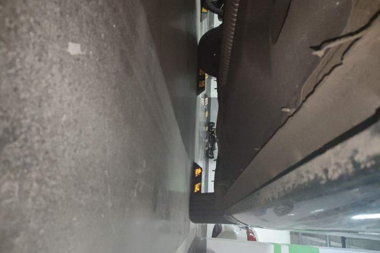 Used Hongqi HS5 2023 2.0T Qixiang Pro Edition Chassis Front Left