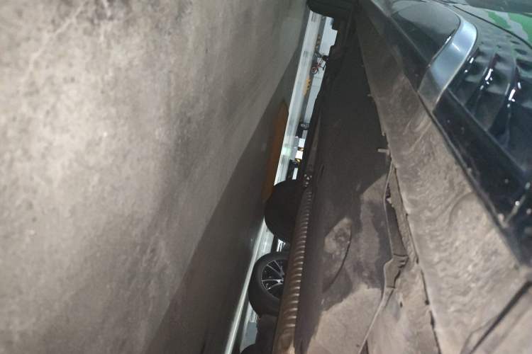 Used Hongqi HS5 2023 2.0T Qixiang Pro Edition Chassis Rear Left