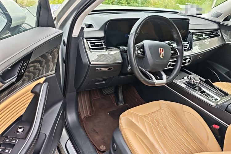 Used Hongqi HS5 2023 2.0T Four-Wheel Drive Flagship Pro Edition Driver Seat
