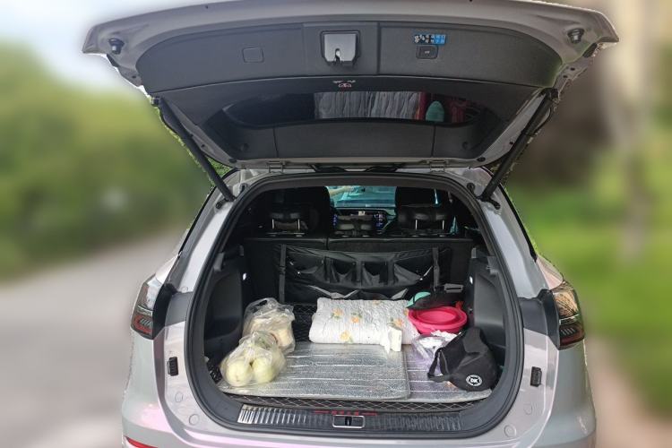 Used Hongqi HS5 2023 2.0T Qixiang Pro Edition Trunk
