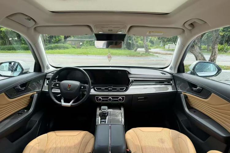 Used Hongqi HS5 2023 2.0T Four-Wheel Drive Flagship Pro Edition Center Console