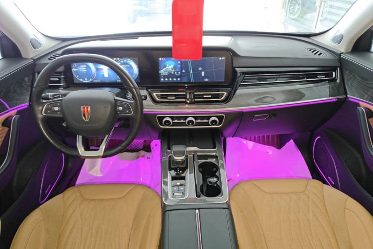 Used Hongqi HS5 2023 2.0T Four-Wheel Drive Flagship Pro Edition Center Console