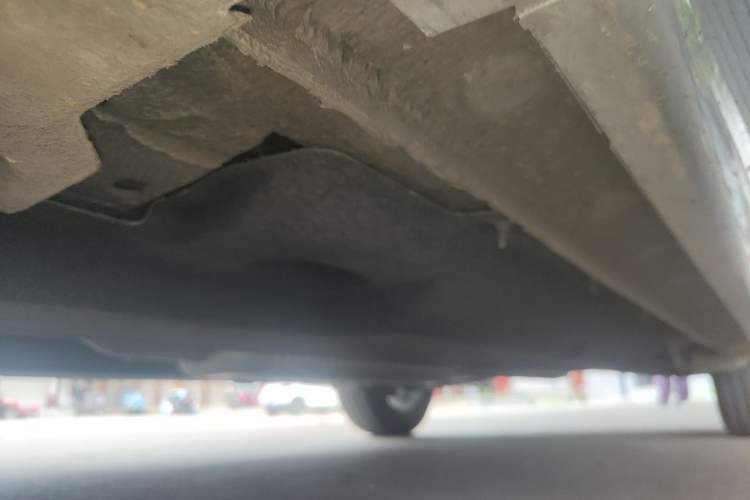 Used Hongqi HS5 2023 2.0T Qixiang Pro Edition Chassis Front Left