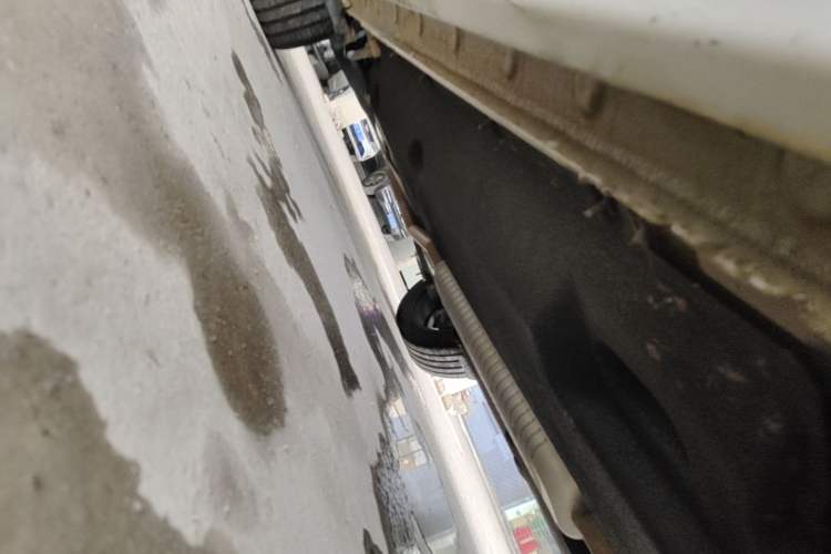 Used Hongqi HS5 2023 2.0T Four-Wheel Drive Flagship Pro Edition Chassis Front Right
