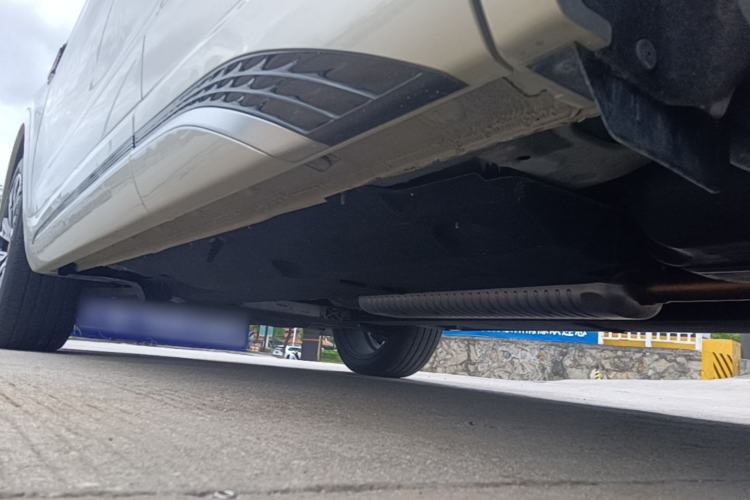 Used Hongqi HS5 2023 2.0T Four-Wheel Drive Flagship Pro Edition Chassis Rear Left