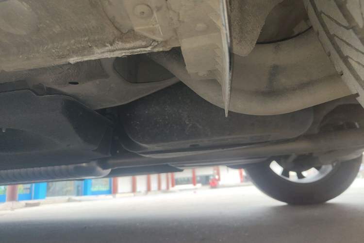 Used Hongqi HS5 2023 2.0T Qixiang Pro Edition Chassis Rear Left