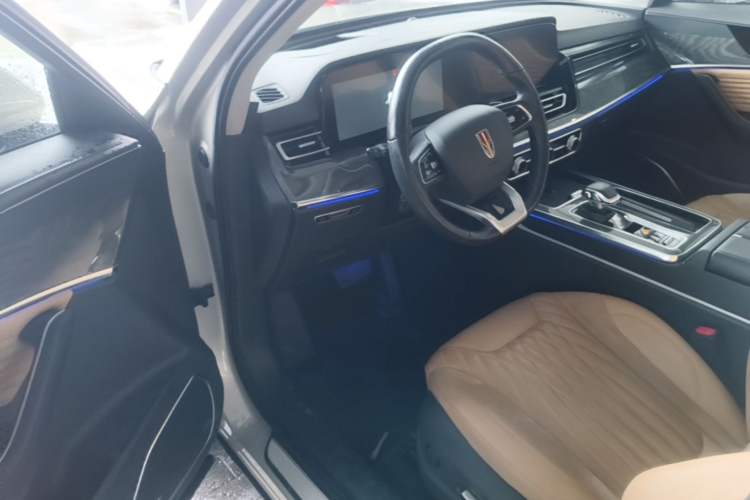 Used Hongqi HS5 2023 2.0T Four-Wheel Drive Flagship Pro Edition Driver Seat