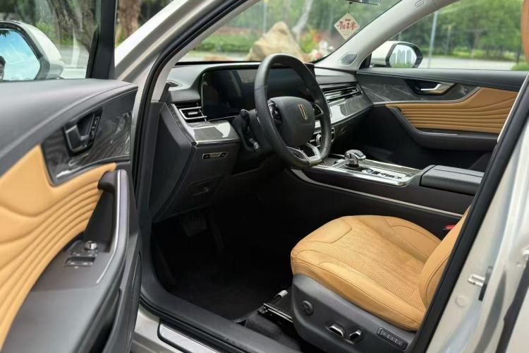 Used Hongqi HS5 2023 2.0T Four-Wheel Drive Flagship Pro Edition Driver Seat