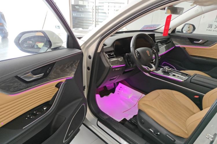 Used Hongqi HS5 2023 2.0T Four-Wheel Drive Flagship Pro Edition Driver Seat