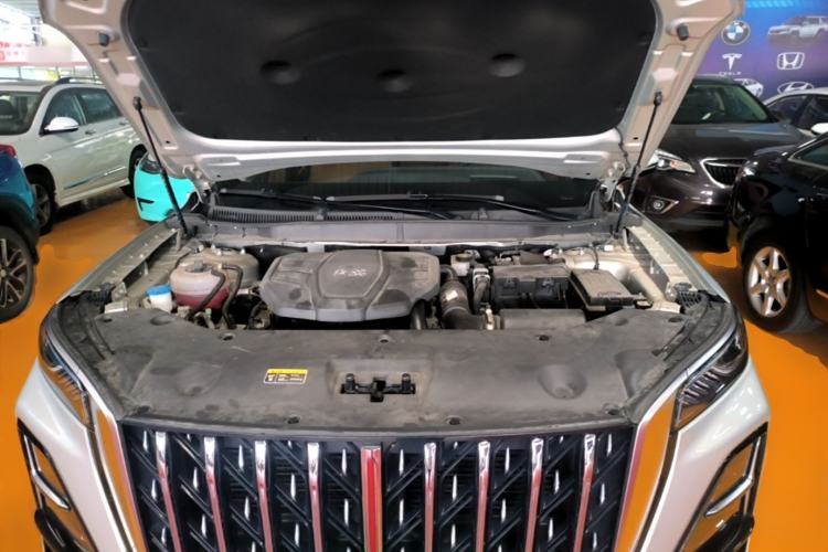 Used Hongqi HS5 2023 2.0T Four-Wheel Drive Flagship Pro Edition Engine Bay