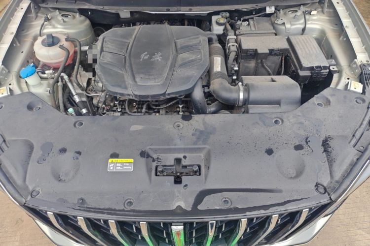 Used Hongqi HS5 2023 2.0T Four-Wheel Drive Flagship Pro Edition Engine Bay