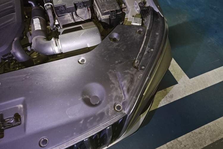 Used Hongqi HS5 2023 2.0T Qixiang Pro Edition Engine Bay Left