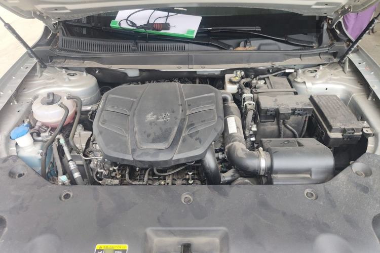 Used Hongqi HS5 2023 2.0T Qixiang Pro Edition Engine Bay