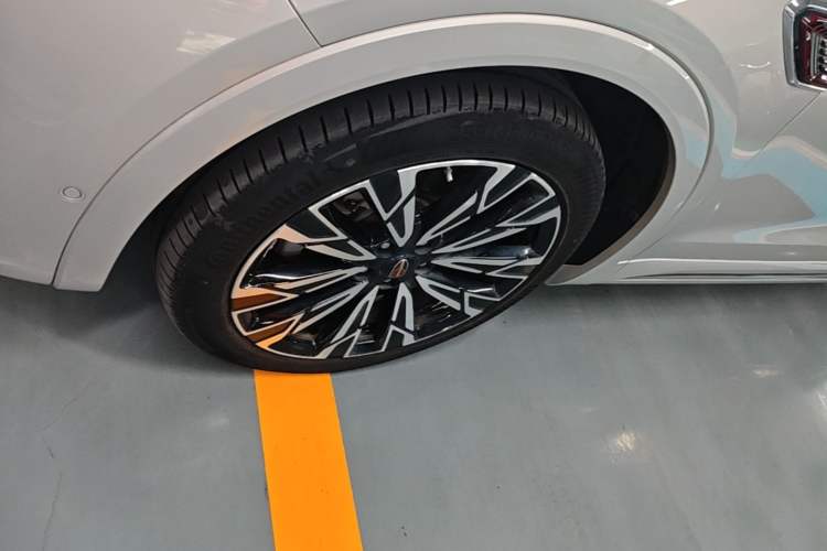 Used Hongqi HS5 2023 2.0T Four-Wheel Drive Flagship Pro Edition Exterior 4