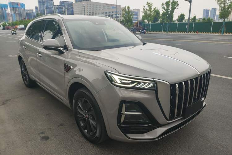 Used Hongqi HS5 2023 2.0T Qixiang Pro Edition Front Right 45 Deg