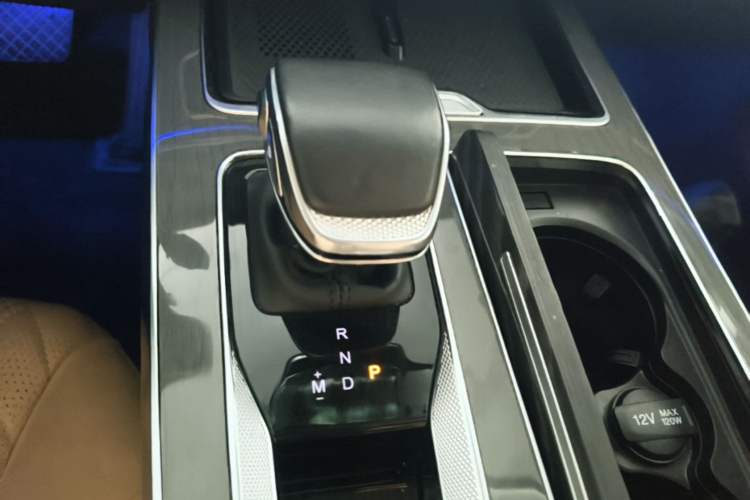 Used Hongqi HS5 2023 2.0T Four-Wheel Drive Flagship Pro Edition Gear Lever