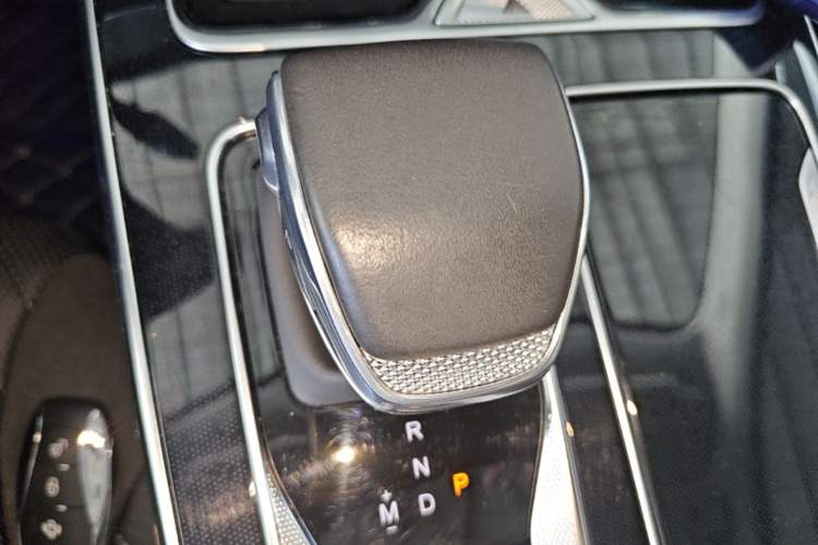 Used Hongqi HS5 2023 2.0T Qixiang Pro Edition Gear Lever