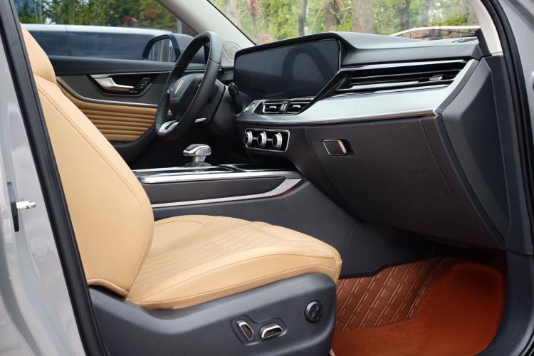 Used Hongqi HS5 2023 2.0T Qixiang Pro Edition Interior 1