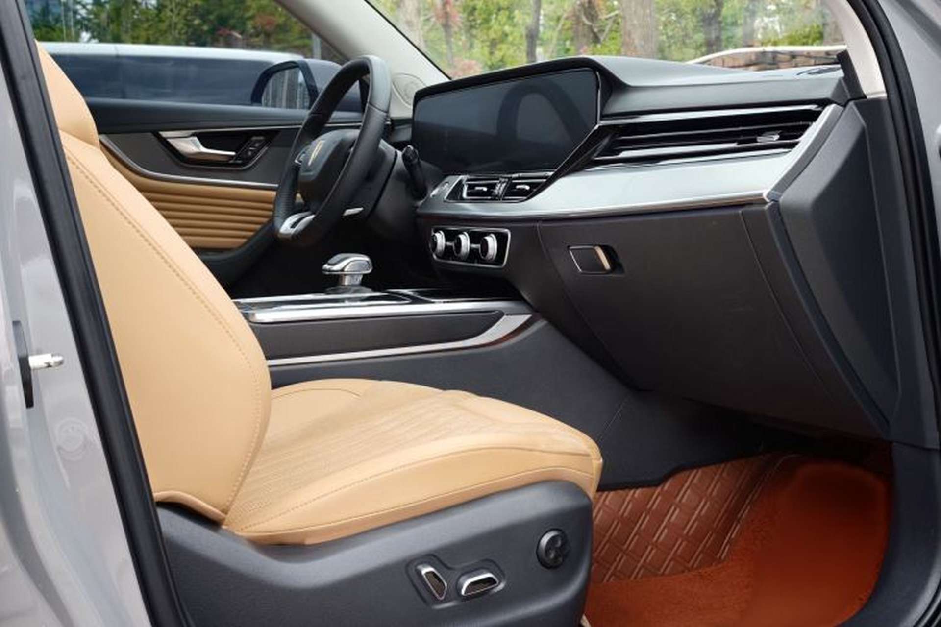 Used Hongqi HS5 2023 2.0T Qixiang Pro Edition Interior 1
