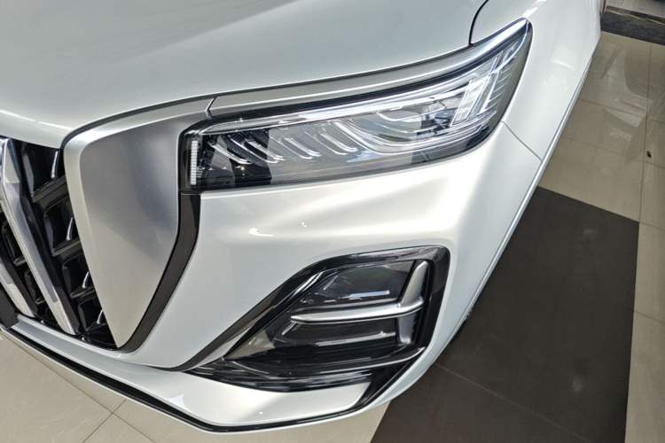 Used Hongqi HS5 2023 2.0T Qixiang Pro Edition Left Front Headlight