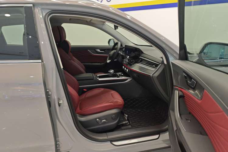Used Hongqi HS5 2023 2.0T Qixiang Pro Edition Right Front Seat
