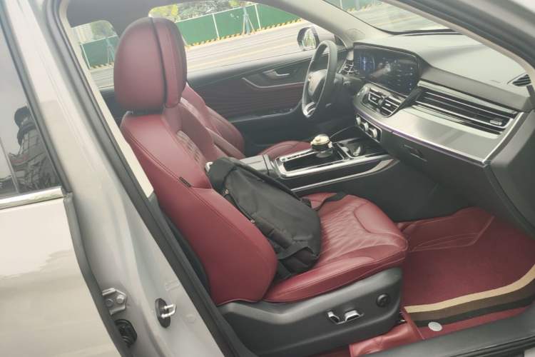 Used Hongqi HS5 2023 2.0T Qixiang Pro Edition Right Front Seat