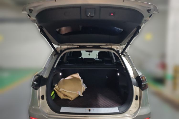 Used Hongqi HS5 2023 2.0T Qixiang Pro Edition Trunk