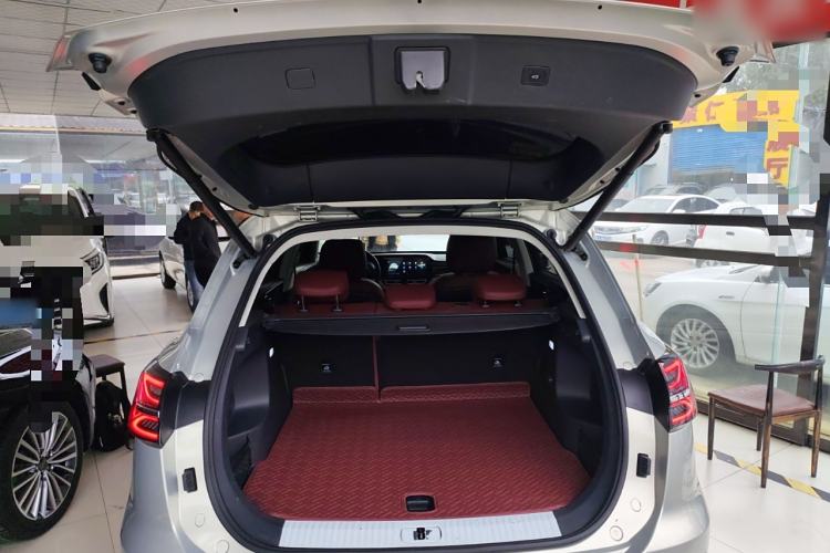 Used Hongqi HS5 2023 2.0T Qixiang Pro Edition Trunk