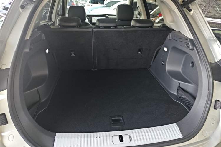 Used Hongqi HS5 2023 2.0T Qixiang Pro Edition Trunk